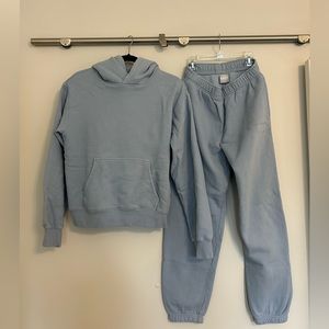 Aritzia TNA blue/ grey jogging suit | Size small